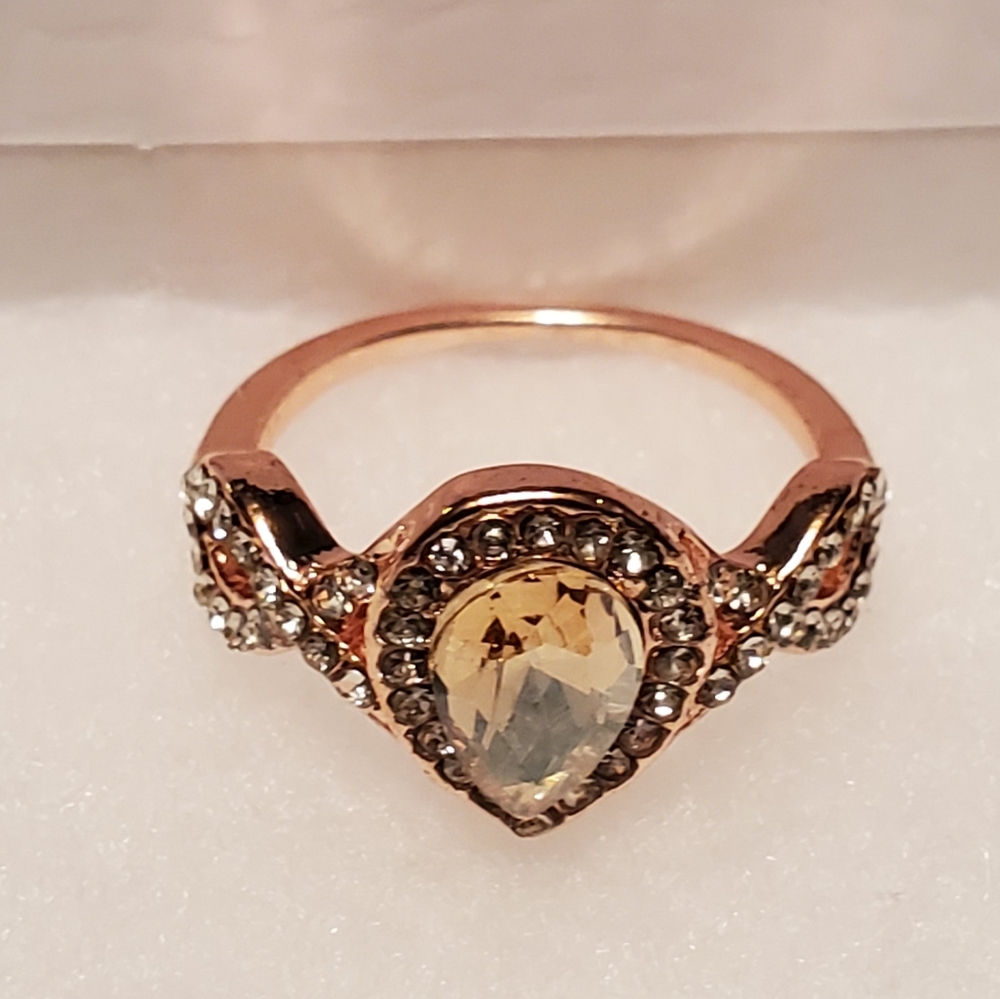 Antique Rose Teardrop Design Halo Ring - Picture 3 of 4